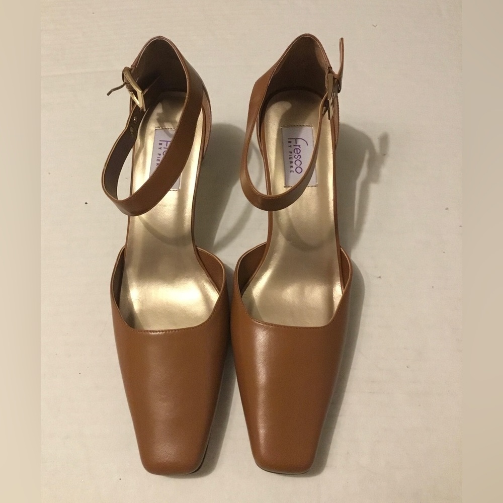 Women Fresco by Pierre Brown low Heel Buckle Shoes Sz 10m